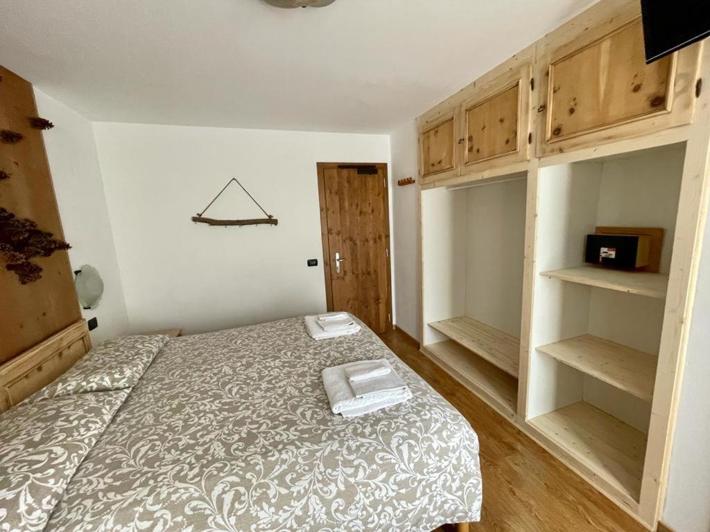 Ambassador Rooms In Bormio, Solo Camera Senza Colazione المظهر الخارجي الصورة