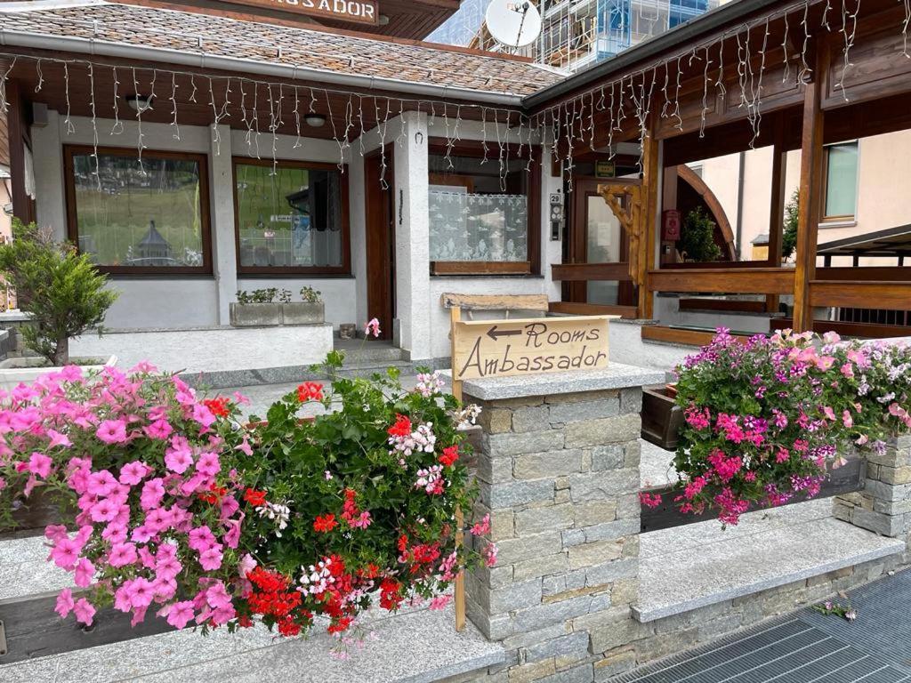 Ambassador Rooms In Bormio, Solo Camera Senza Colazione المظهر الخارجي الصورة