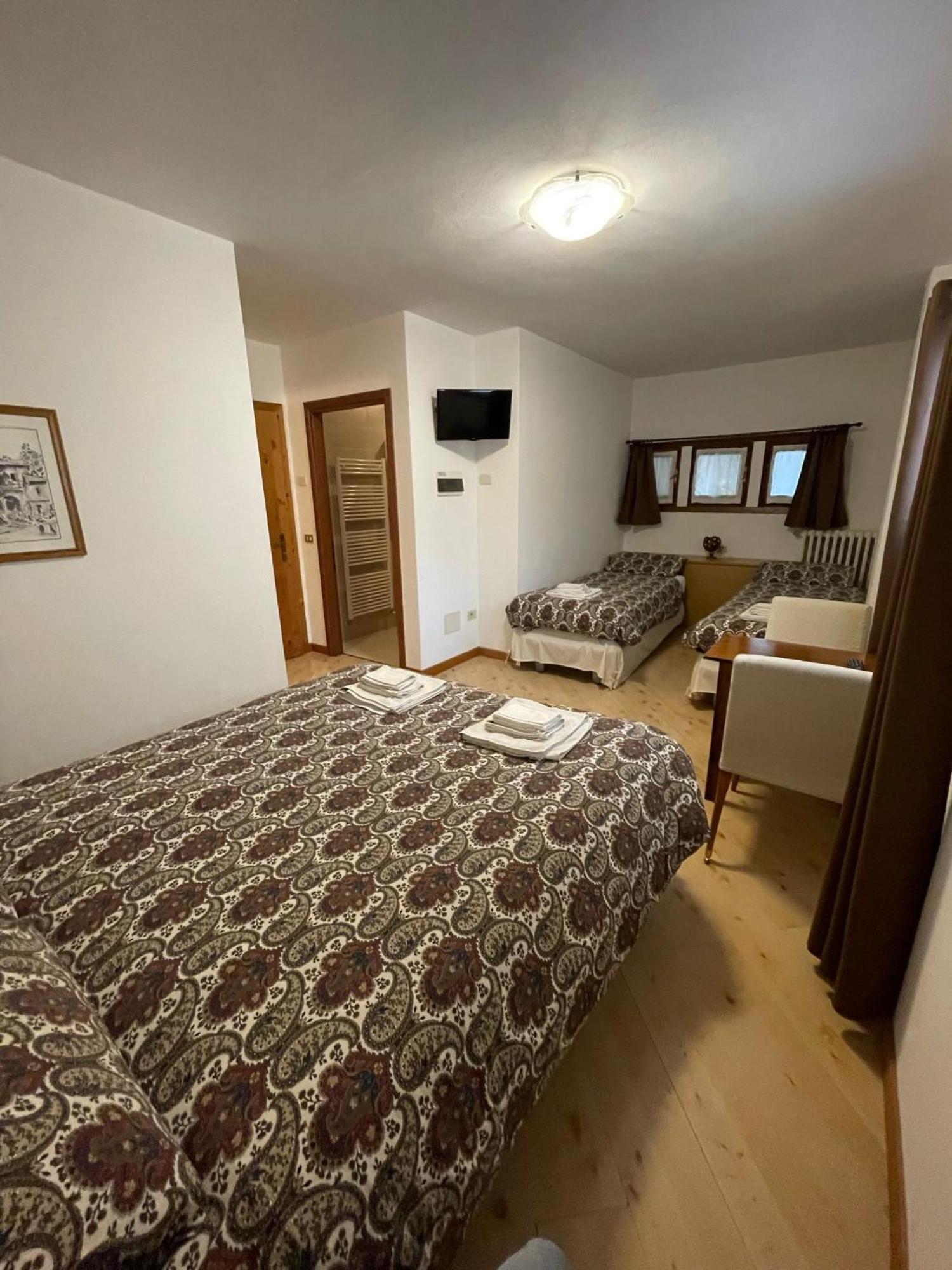 Ambassador Rooms In Bormio, Solo Camera Senza Colazione المظهر الخارجي الصورة