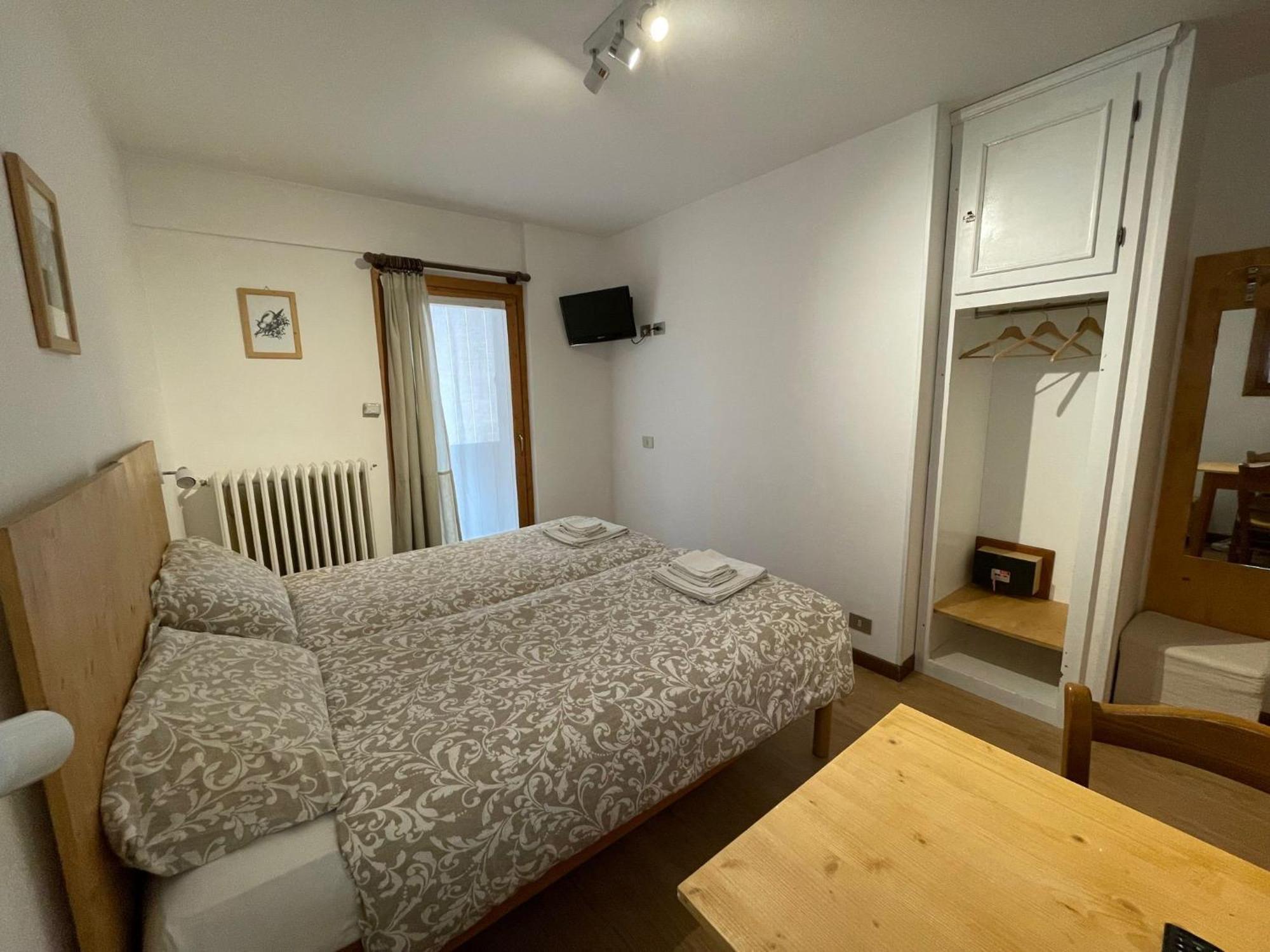 Ambassador Rooms In Bormio, Solo Camera Senza Colazione المظهر الخارجي الصورة